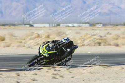 media/Jan-10-2025-CVMA Friday Practice (Fri) [[489e0da257]]/Group 4 and Trackday/Session 2 (Turn 4 Inside)/